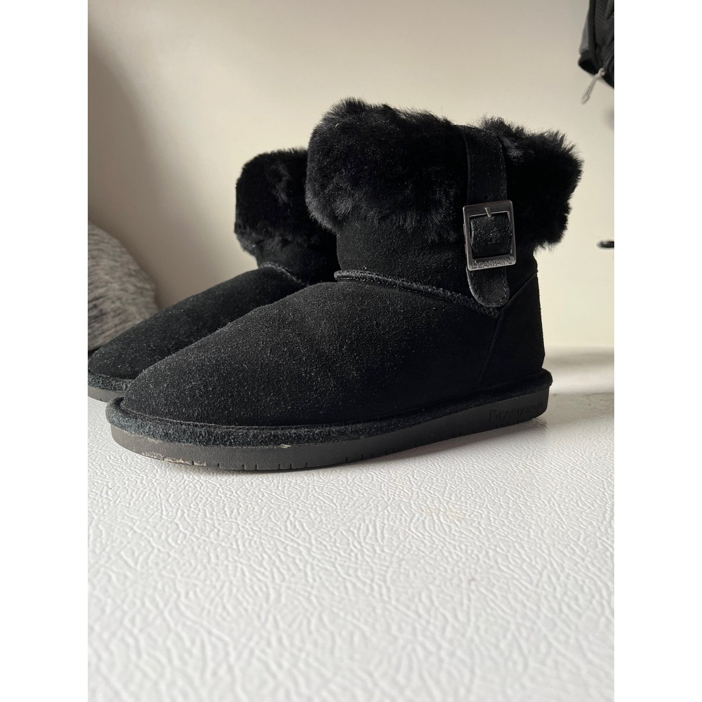 Bearpaw Black Suede Fur Lined Winter Boots Womens Size 8 Buckle Detail